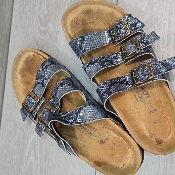 Naot Women 3 Strps Leather Sandals shoes sz 37/6 - Picture 12 of 12